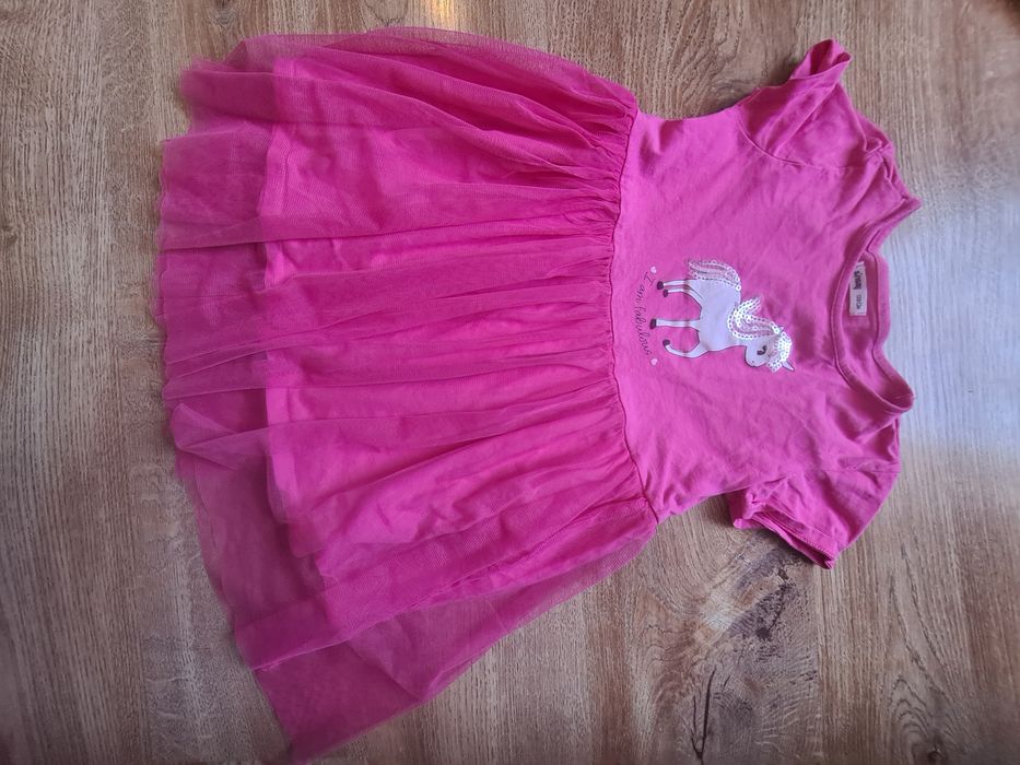 Sukienka krótki rękaw rozm 128