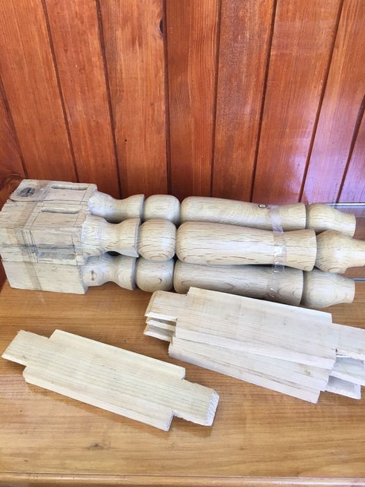 Дубові ніжки для табуреток