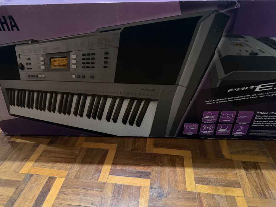 Teclado eletrico Yamaha,PSR , 353 muito bem conservado  !!
