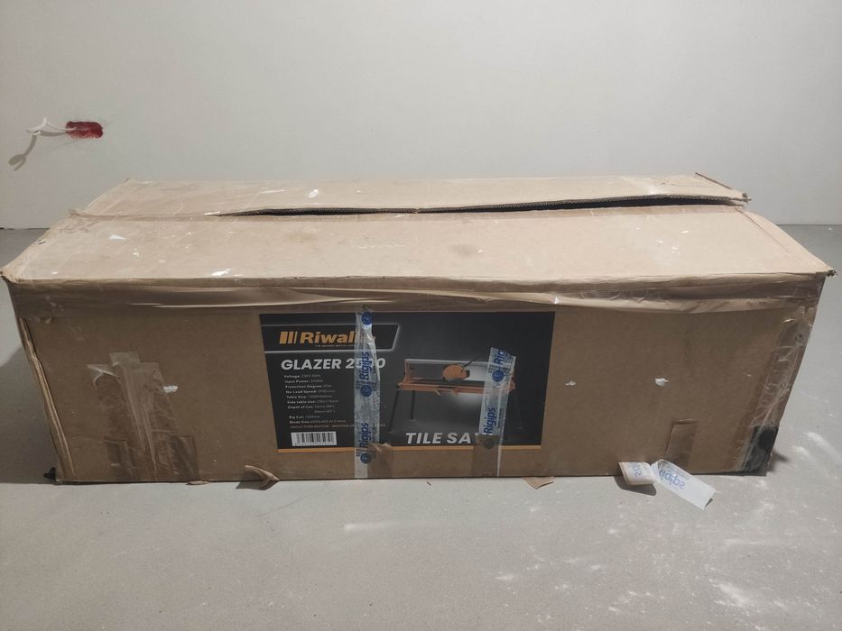 Piła wodna maszyna do cięcia płytek, glazury Riwal Glazer 2500