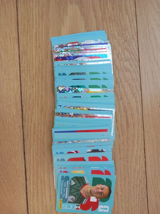 Lote de 78 cromos do mundial 2026