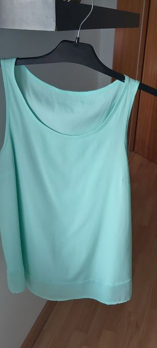 Tops preto e rosa novos e branco