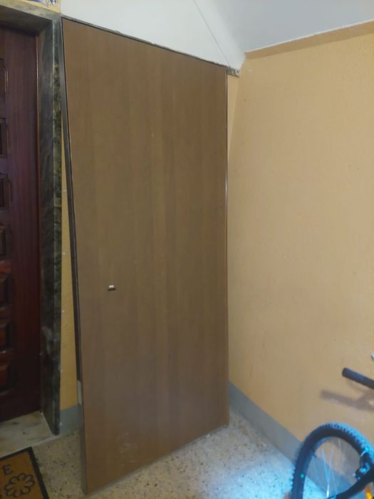 Porta em ferro blindada