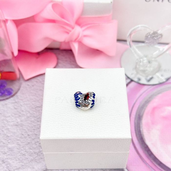 Намистина Pandora Серце, що світиться в темряві Дивні Дива