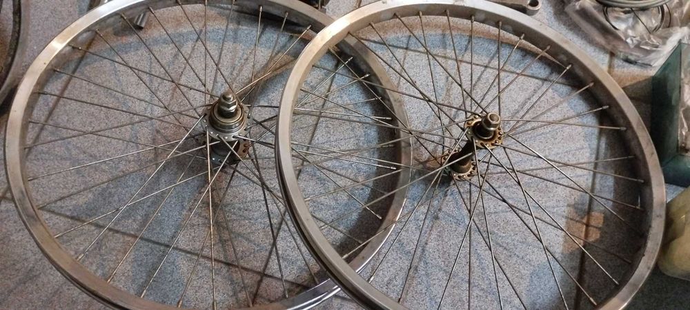 Duas Bicicletas Vilar Dobráveis