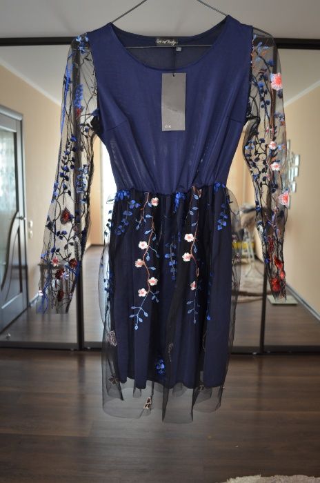 Платье в цветочный цветочная вышивка Сукня в квітковий принт вишивка