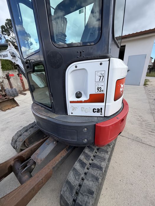 Mini giratoria Bobcat E26 de raio 0