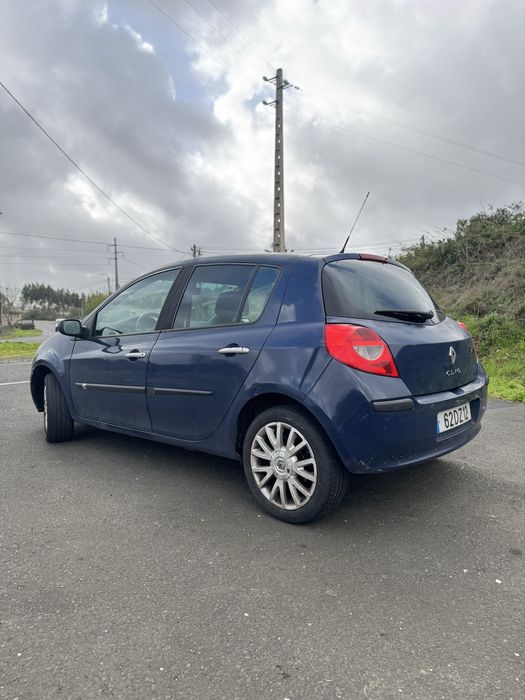 Renault Clio 1.1 75cv – 2007 – 5 portas. Preço Negociável