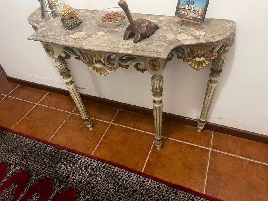 Mesa de entrada angiga