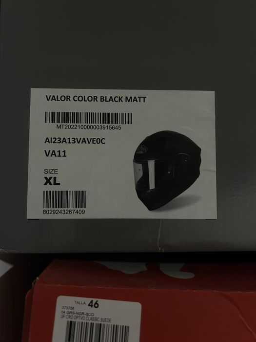 Capacetes airoh preto / branco