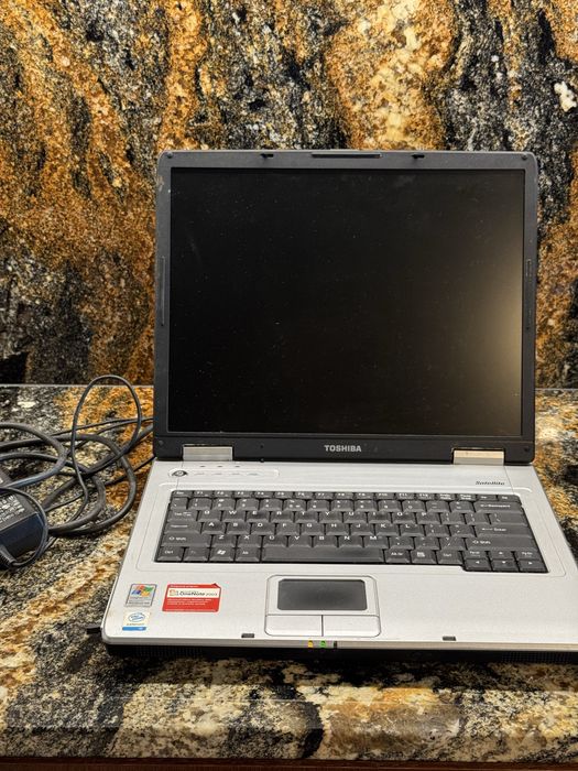 laptop Toshiba Satellite L10-119