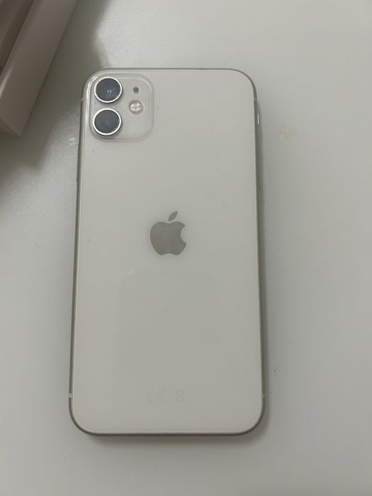 iPhone 11 white - 128 Gb