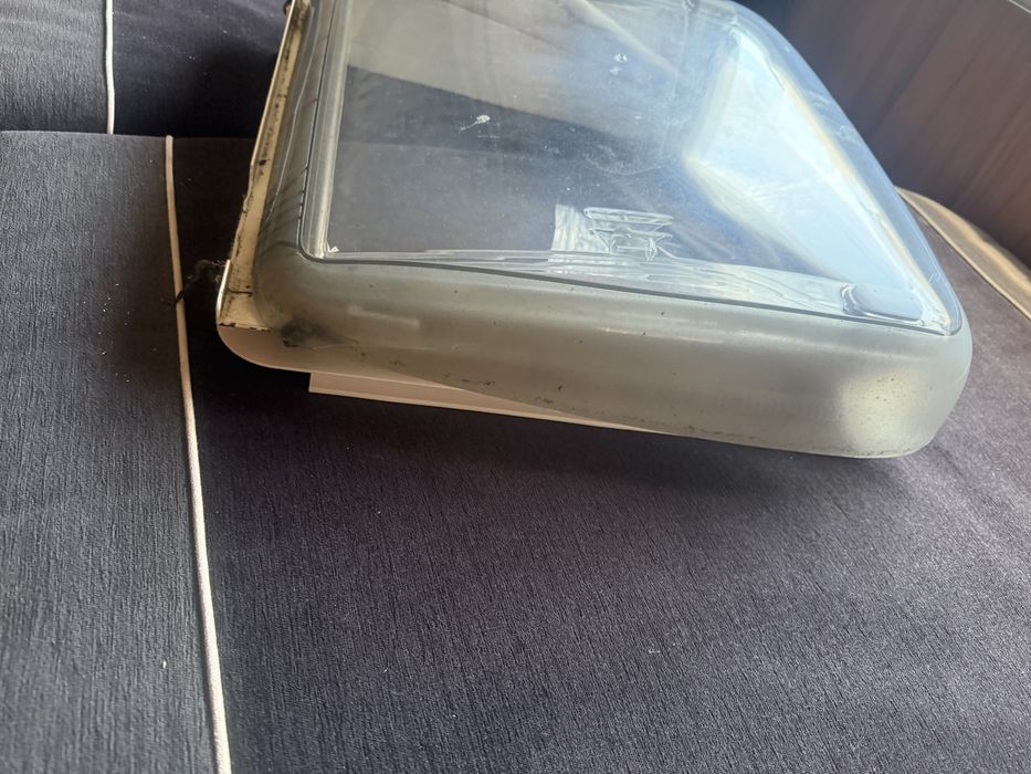 Okienko dachowe kemping 40/40 dometic