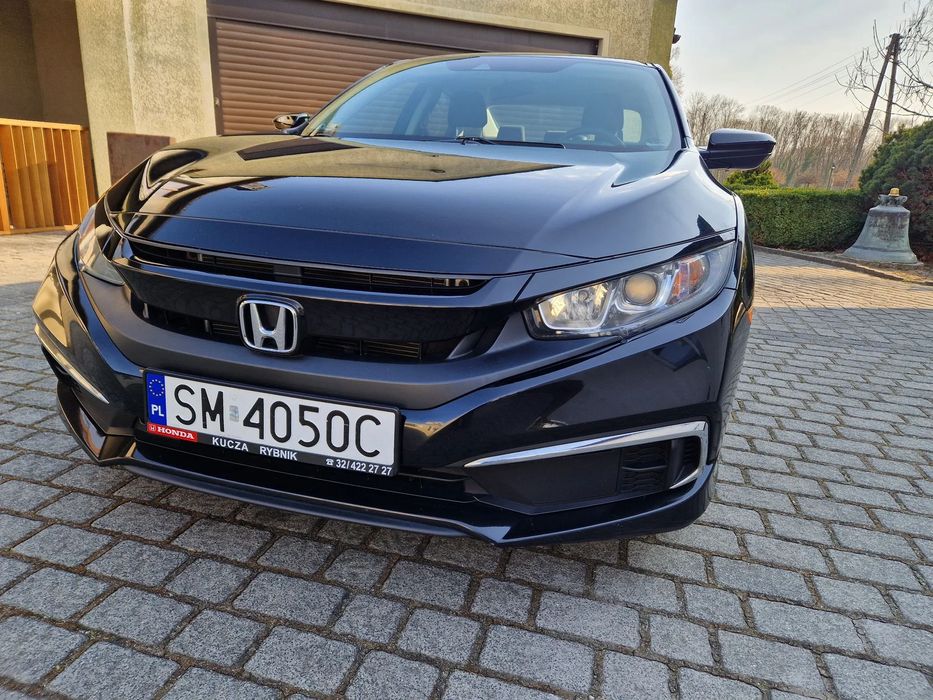 Honda Civic Solidna, precyzyjna i elegancka Honda Civic 2,0 LX CVT 160 KM