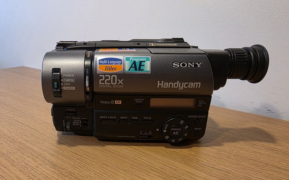 Kamera analogowa SONY Handycam CCD-TR511E  Video 8 XR