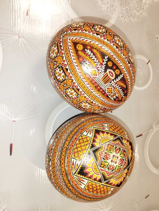 Писанки на страусиних яйцях