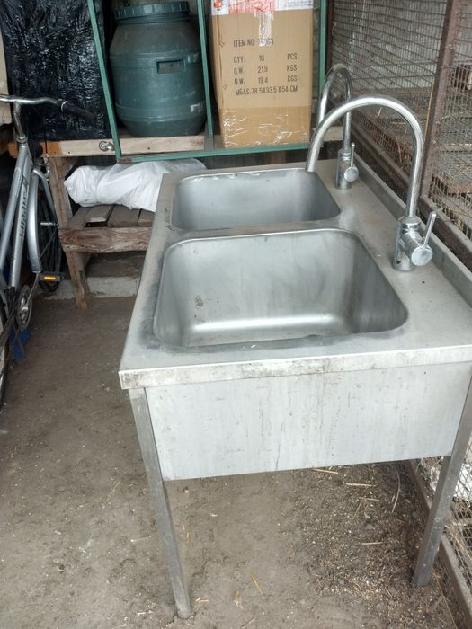 Продам двойну мойку та Стелаж