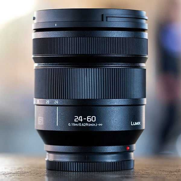 PANASONIC Lumix S 24-60 mm F2.8
