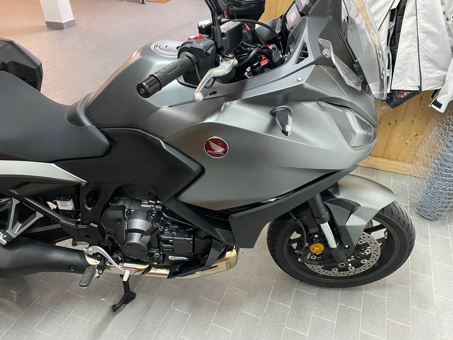 Honda NT1100 DCT 2023 GARANTIA