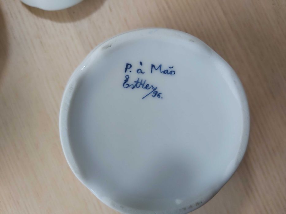 Serviço de café pintado à mão