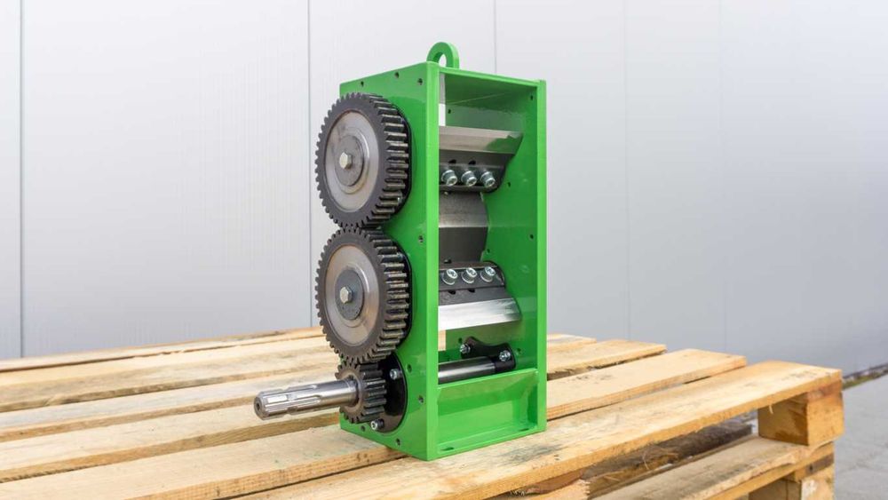 MECHANIZM == rębak do gałęzi X-110 == model2026 >> rozdrabniacz walcowy