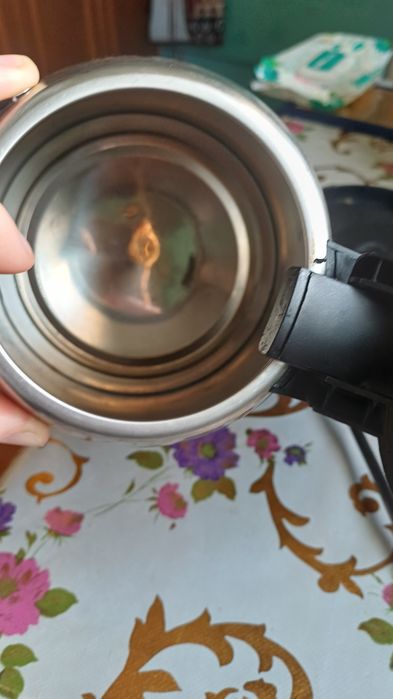 Продам чайник и подставка