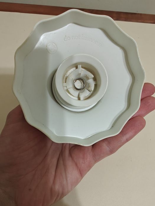 Редуктор, кришка до блендера Hr1320 philips