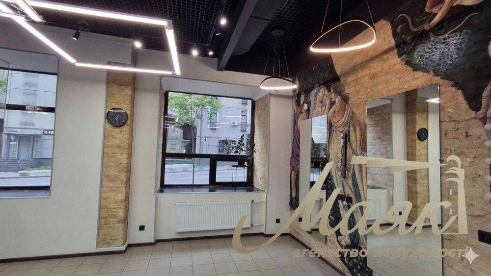 БЕЗ% Оренда фасадного комерційного приміщення  185 м² вул. Бульварно-Кудрявська, Шевченківський р-н