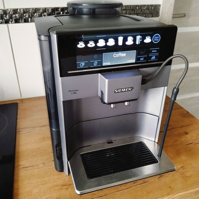 Ekspres do kawy Siemens Eq6 plus full automat spieniacz