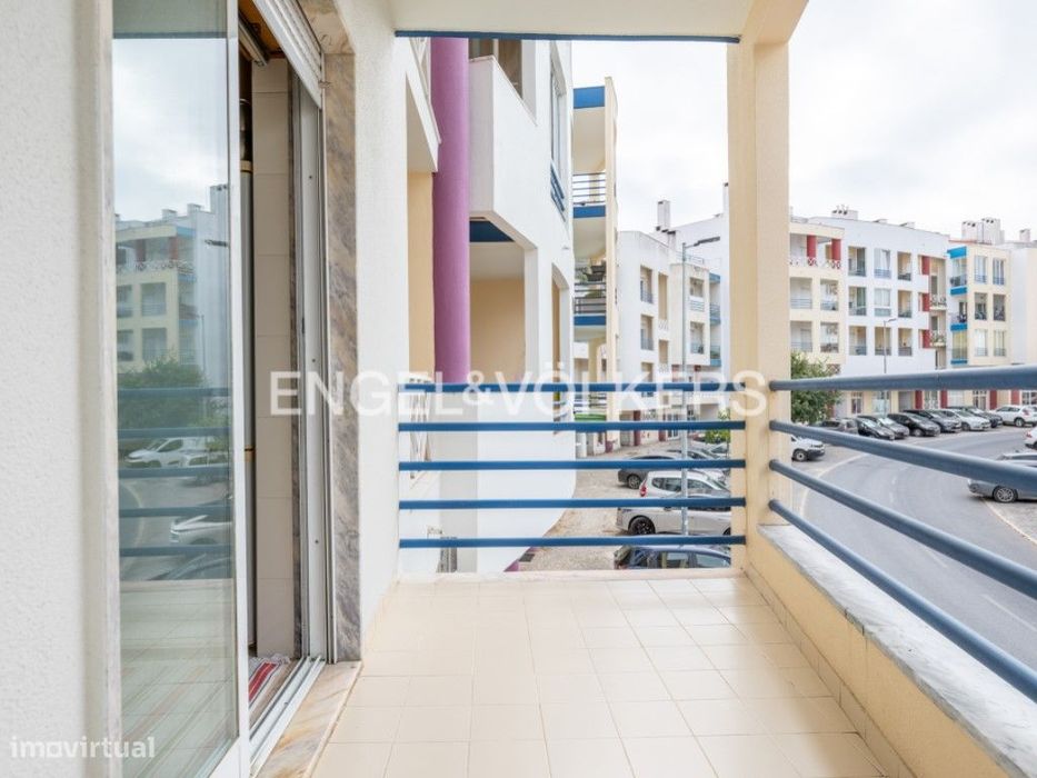 Apartamento T2 mobilado na Quinta do Texugo