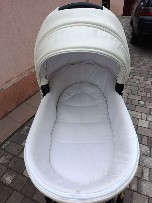 Продам Универсальная коляска 2 в 1 Junama Diamond S-Line/Individual