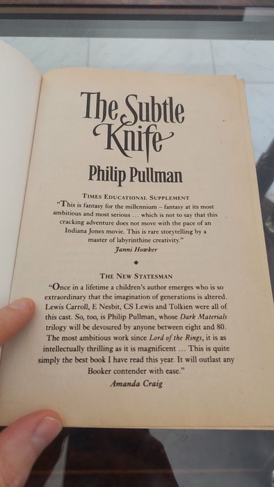 The Subtle Knife - Philip Pullman