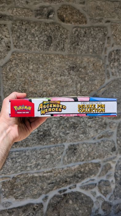 Pokémon TCG: First Partners Deluxe Pin Collection