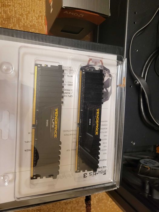 Komputer PC: Ryzen 5600X / RTX 3070 / 32GB RAM DDR4