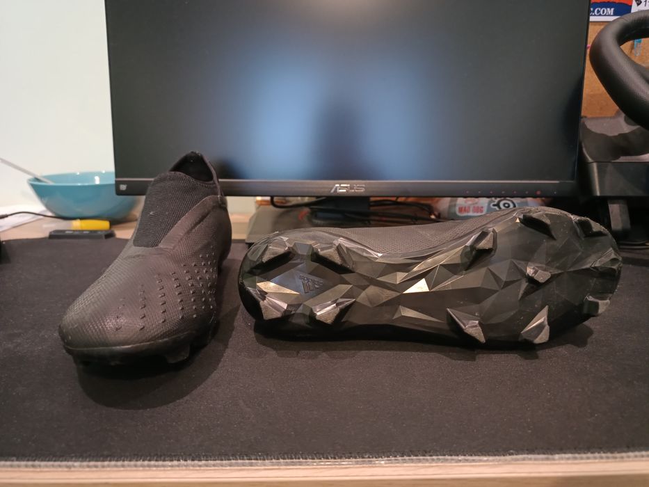 Buty piłkarskie adidas predator