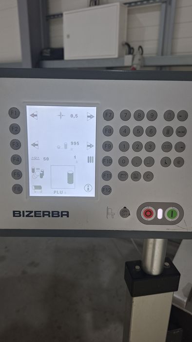 Fiambreira com carrinho transporte