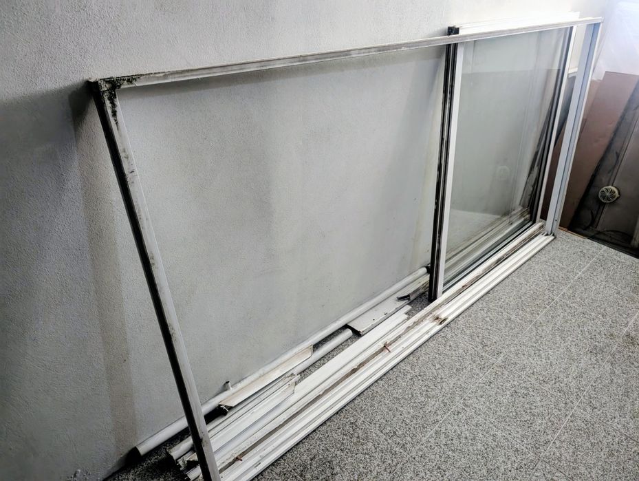 Janelas em alumínio - estrutura de varanda para marquise