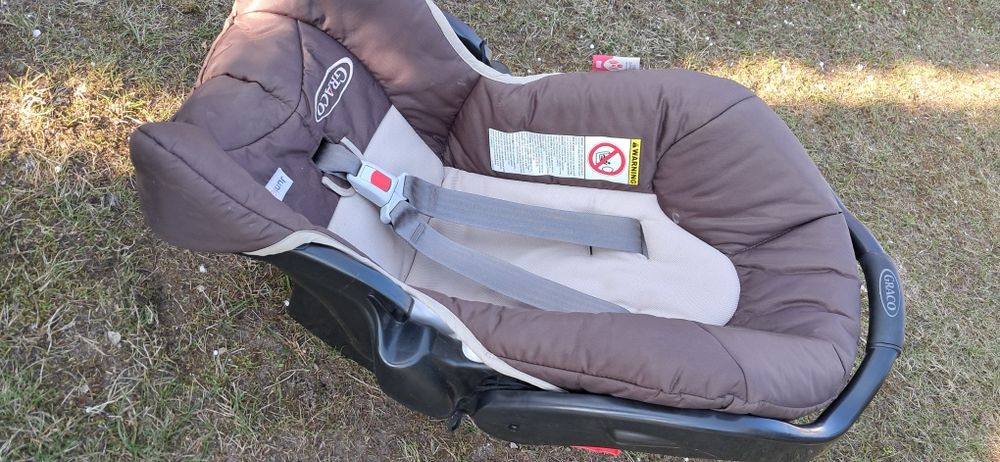Fotelik nosidełko Graco