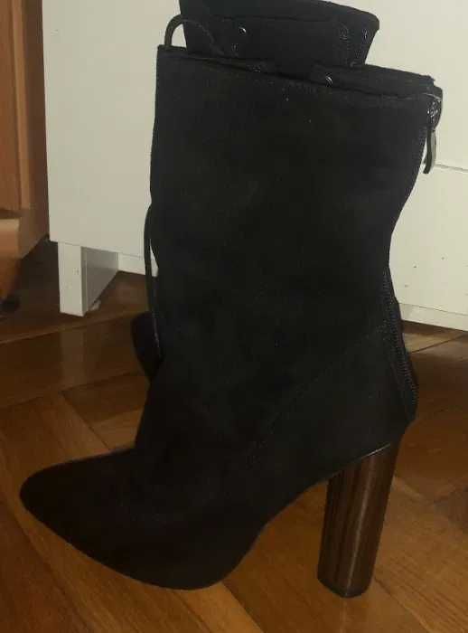 Czarne botki zamszowe sznurowane Vices 35 ZIP