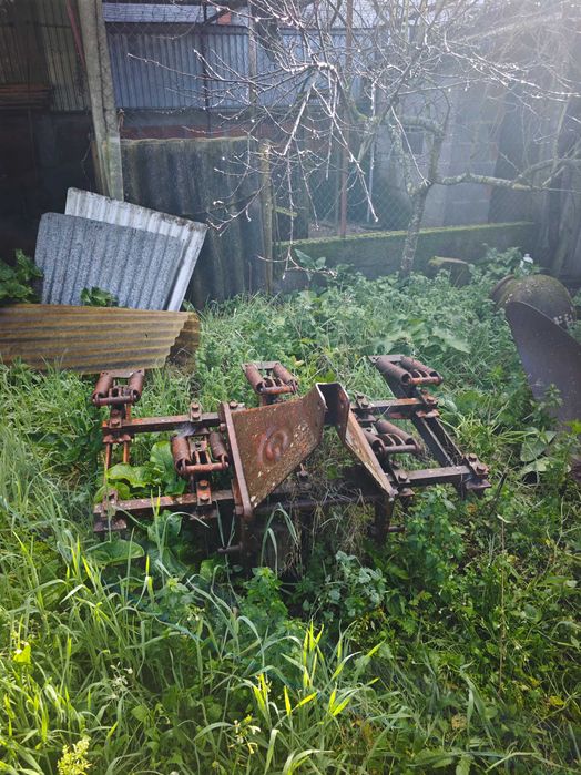 Tractor Agrícola AGRIFULL 45 + Atrelado + Alfaias agrículas