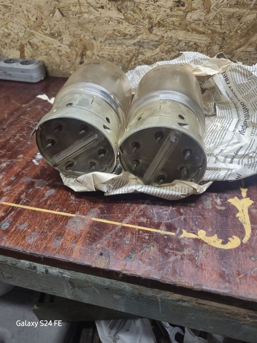 Радиолампа генераторный пентод ГУ-81М