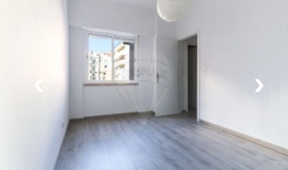 Aluga-se apartamento