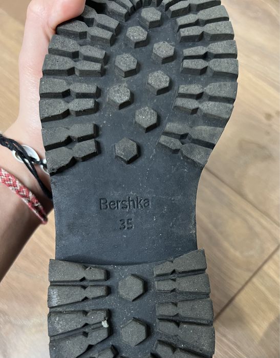 botki trapery martwnsy bershka