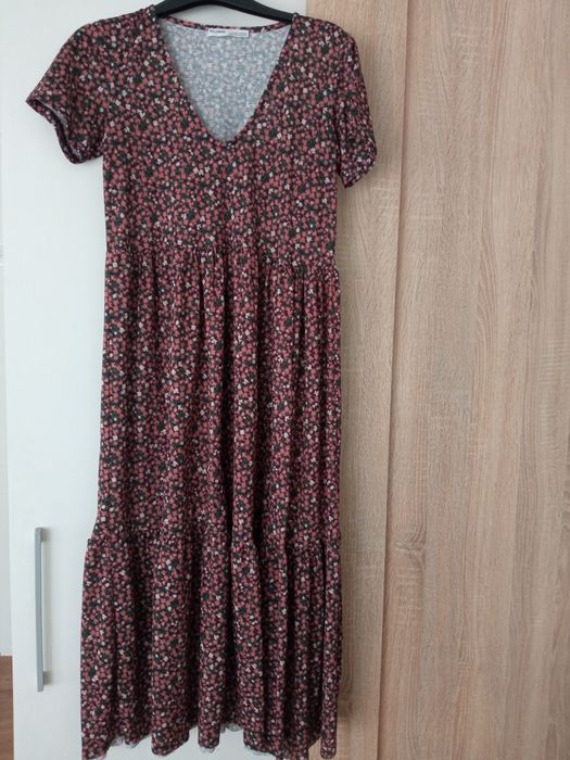 Sukienka Pull & Bear XS kwiaty Zara
