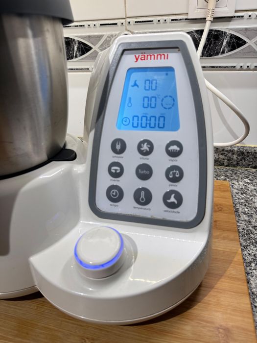 Robô de Cozinha YÄMMI 2 upgrade + Bandeja + 1 Livro de Receitas