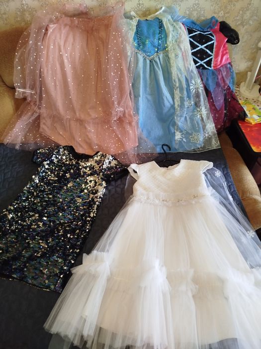 Святкова сукня для красуні 134 р