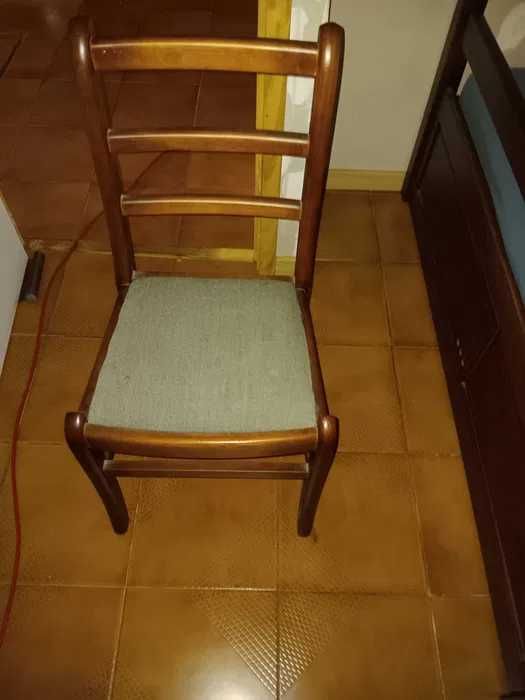Moveis de quarto de casal em excelente estado.