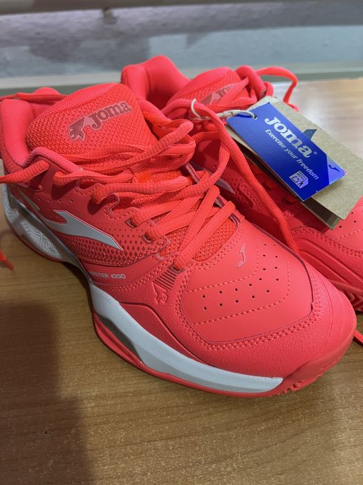 Нові жіночі рожеві кросівки Joma