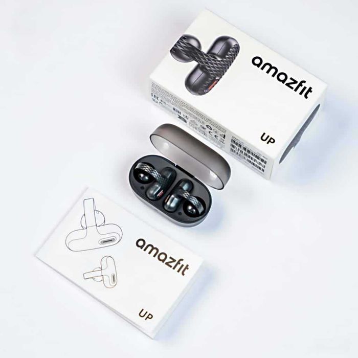 Нові бездротові відкриті Open-Ear TWS навушники Amazfit Up