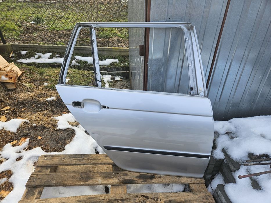 Drzwi BMW E46 TOURING 354/7 titansilber prawy tył  i inne